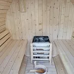 Villa With Private Sauna And Jacuzzi, 8 Min From Schloss Schoebrunn